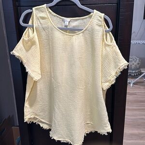 Ladies L Cold shoulder top